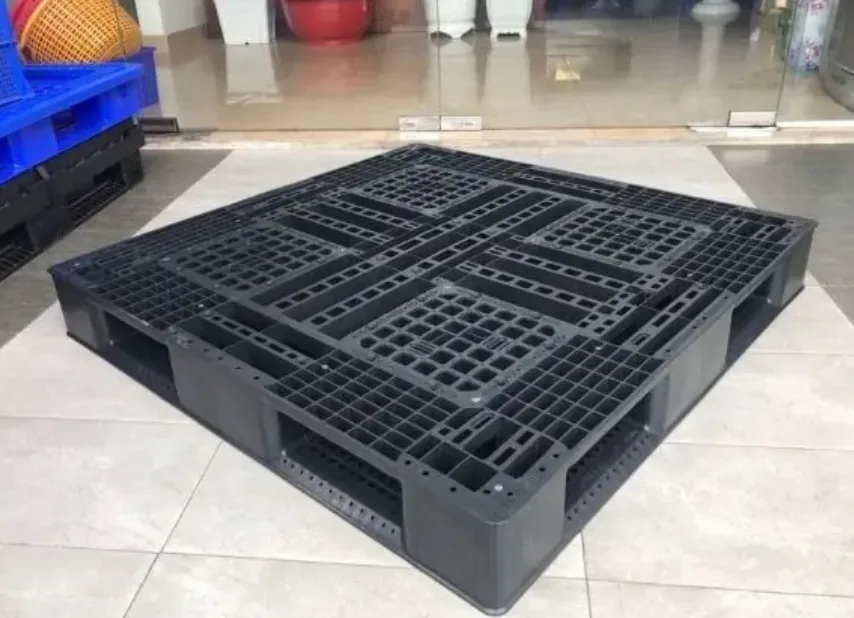 Ứng dụng của pallet nhựa hai mặt trong thực tế
