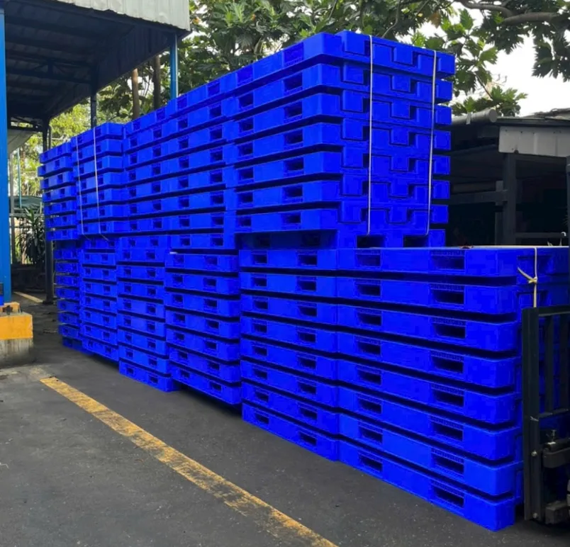 Những rủi ro có thể phát sinh khi sử dụng pallet nhựa cũ giá rẻ