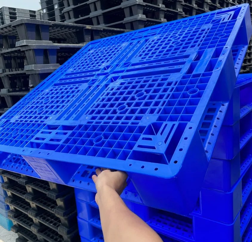 Khi nào nên cân nhắc lựa chọn pallet nhựa cũ?